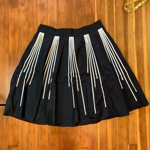 The Limited Full Black Midi Skirt W/ Cream M - Picture 7 of 7